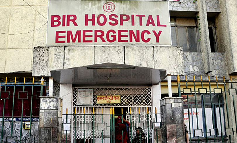 वीर अस्पतालको आकष्मिक कक्षमा काम गर्ने १६ चिकित्सकले दिए राजीनामा