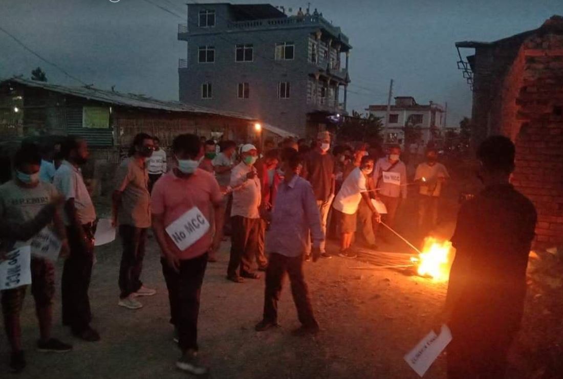 ‘गणतन्त्र मुर्दावाद,राजसंस्था जिन्दावाद’ भन्दै राँकाे सहीत शिव सेना नेपाल सडकमा उत्रीयाे