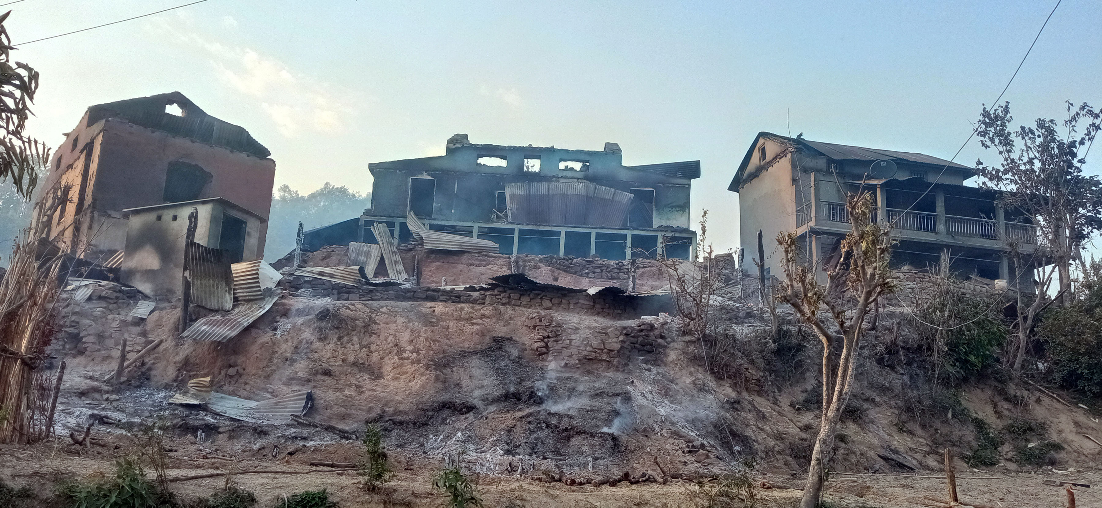 पाल्पामा आगलागीबाट चार घर जलेर नष्ट, दुई घाइते